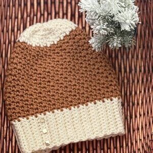 Cozy & warm crochet handmade women hat /Beanie - Brown and Cream One size NWOT
